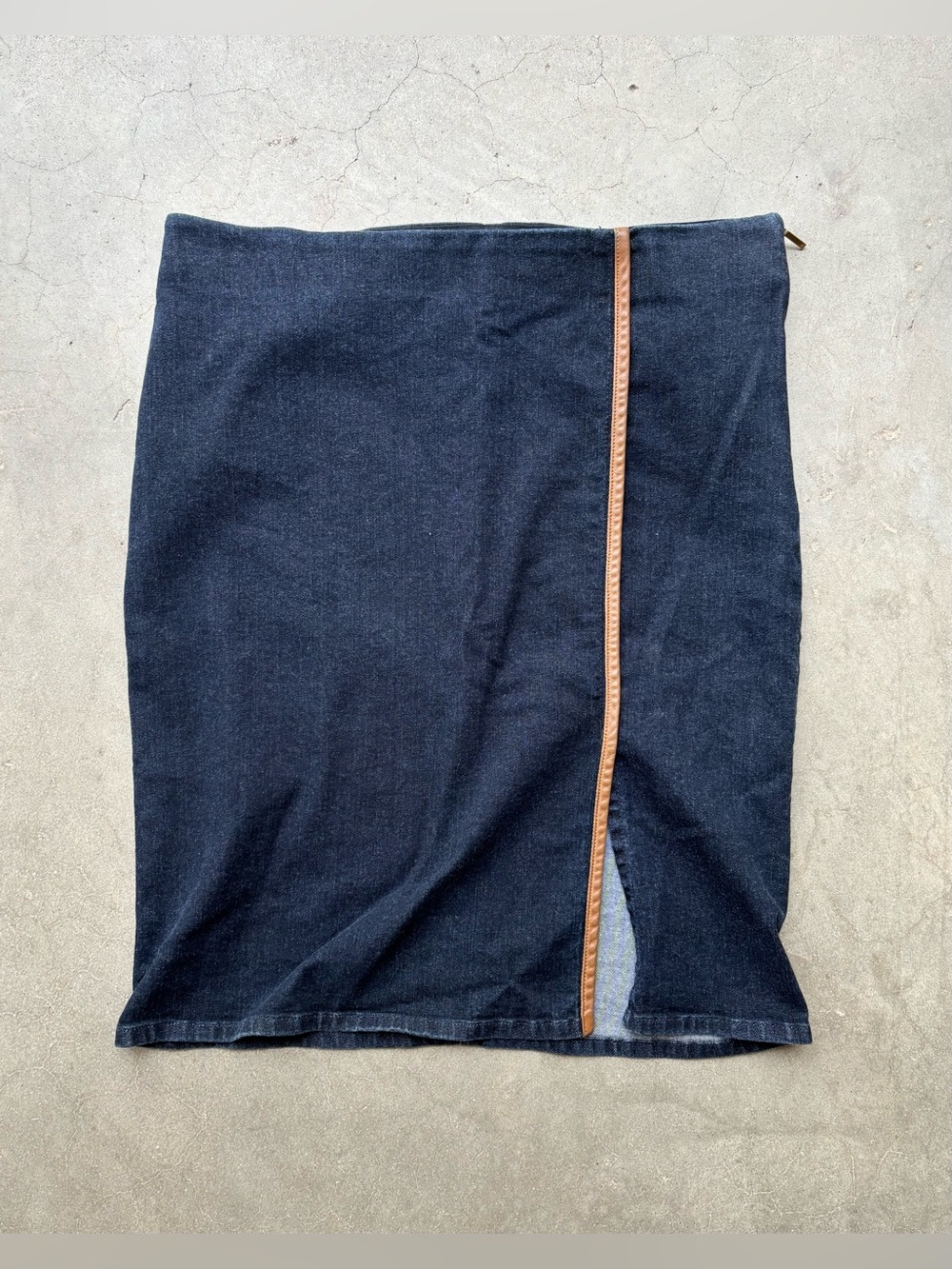 Ralph Lauren Navy Denim Pencil Skirt Tan Leather Trim Detail Side Slit Size 12